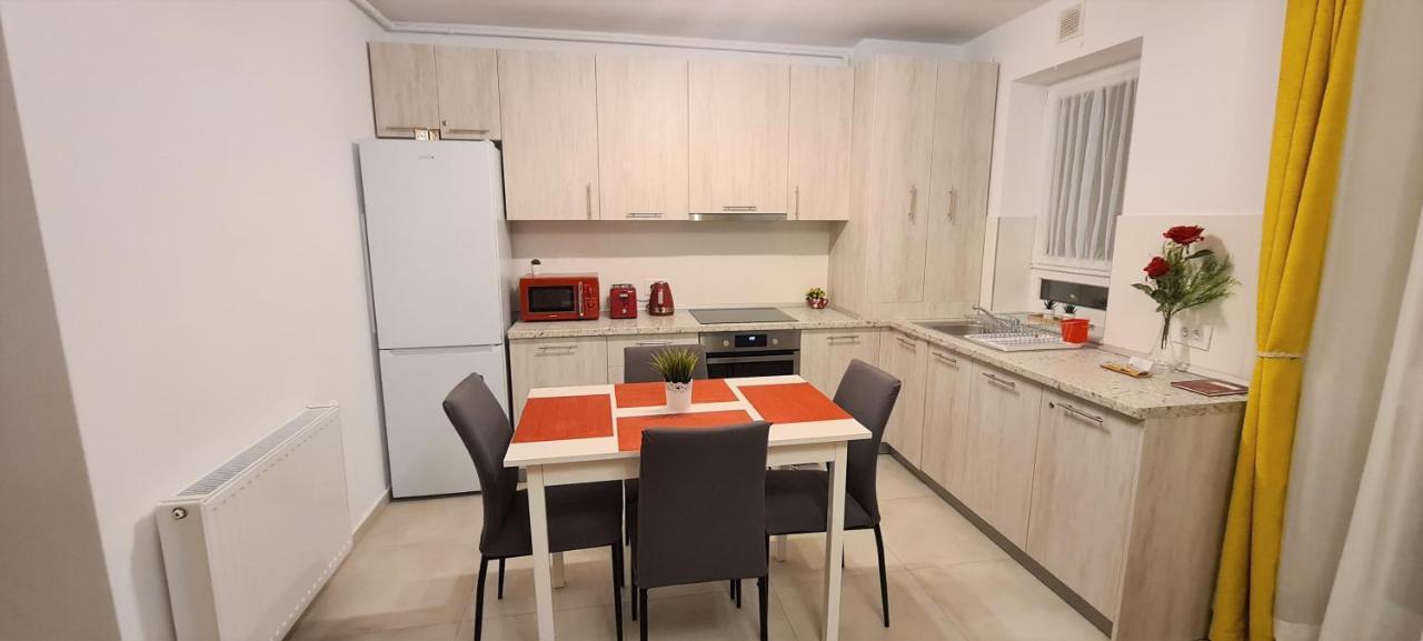 Brasov Retreat Apartment Luaran gambar